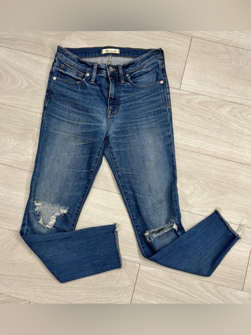 Madewell 9” High Rise Skinny Crop Jeans Size 27 Raw Hem Distressed Knee